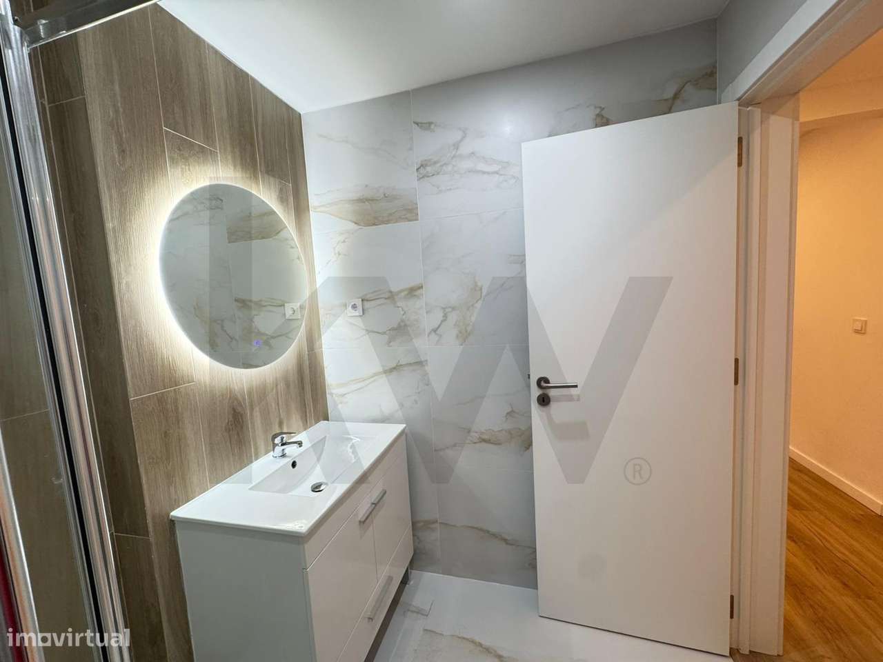 T2 com Pátio Privativo nas Mercês – O Seu Refúgio ao Ar Livre-8