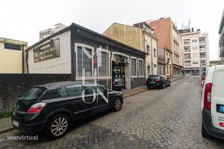 Espaço amplo para venda no centro da cidade do Porto - Grande imagem: 2/8