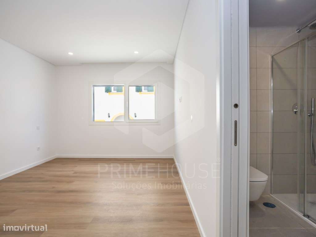 Moradia com 3 suites, garagem e piscina na Av. de Negreiros - Quint...-23