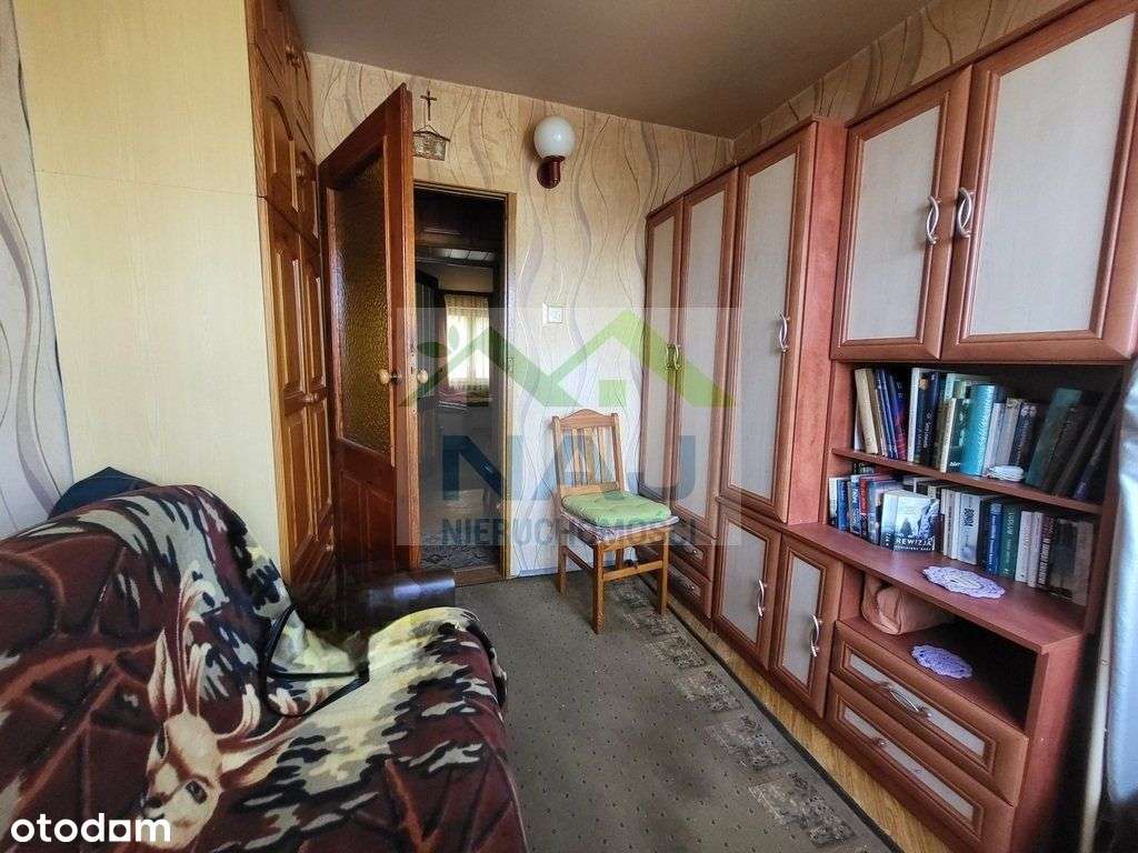 * * 3 pokoje z potencjałem * *-8