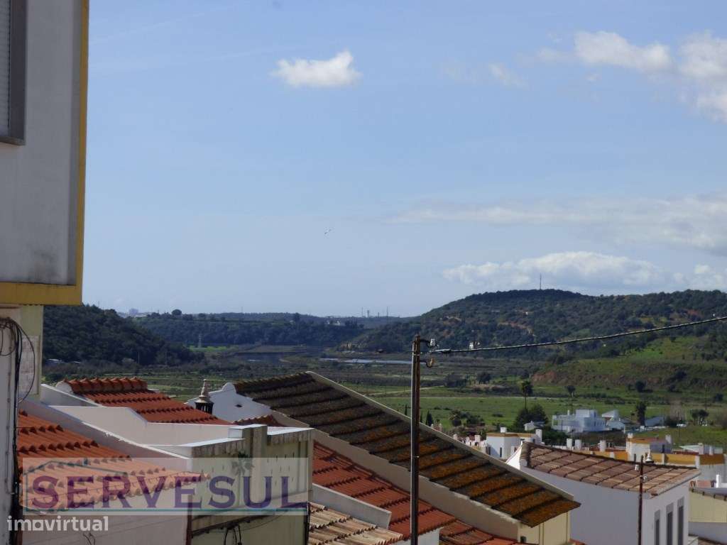 Acolhedora Casa geminada de 3 quartos, localizada na zona histórica... - Grande imagem: 5/36