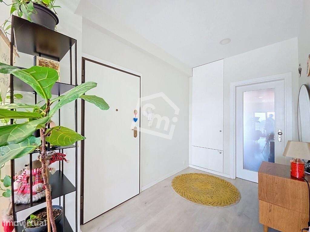 T2 Renovado com 100m2 de área útil no Centro de Matosinhos-6