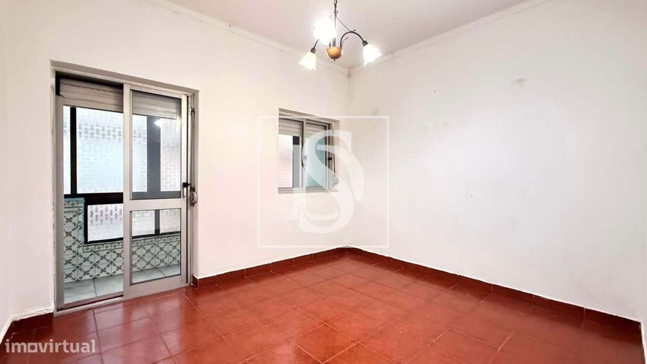 Apartamento T1+1 na Baixa da Banheira-8