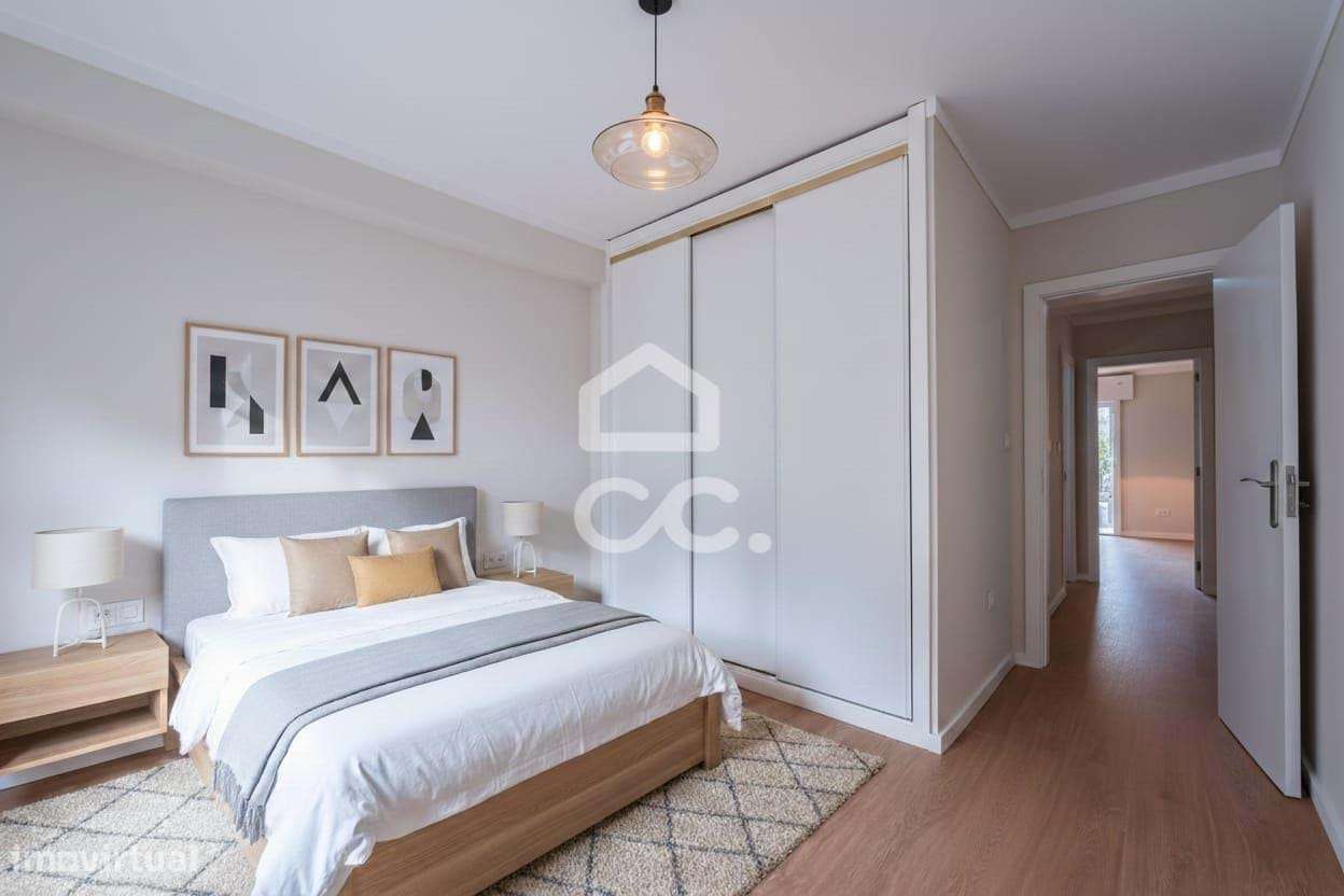 Apartamento T3 Renovado  - Parque da Prelada-22