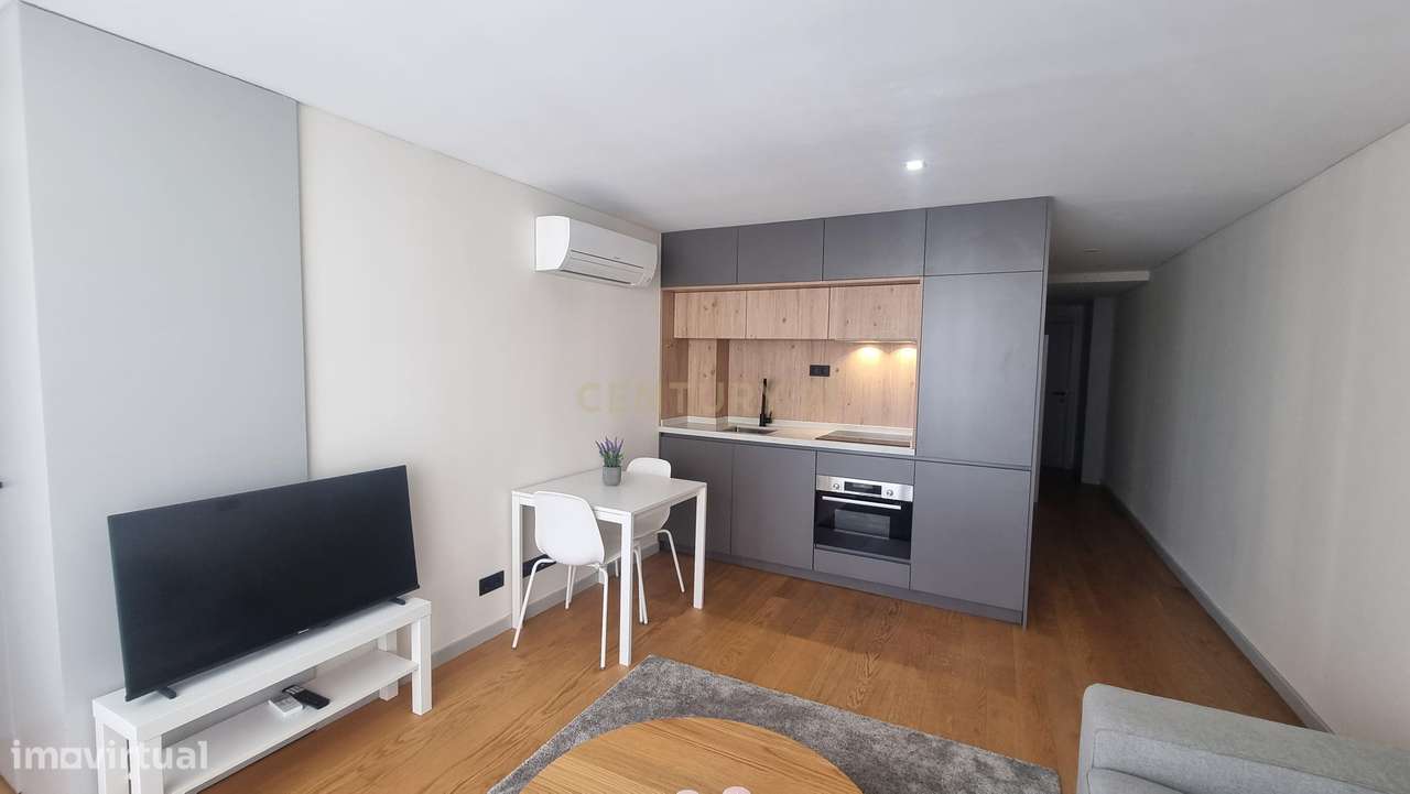 Apartamento T0+1 Mobilado, cozinha equipada. - Grande imagem: 2/19