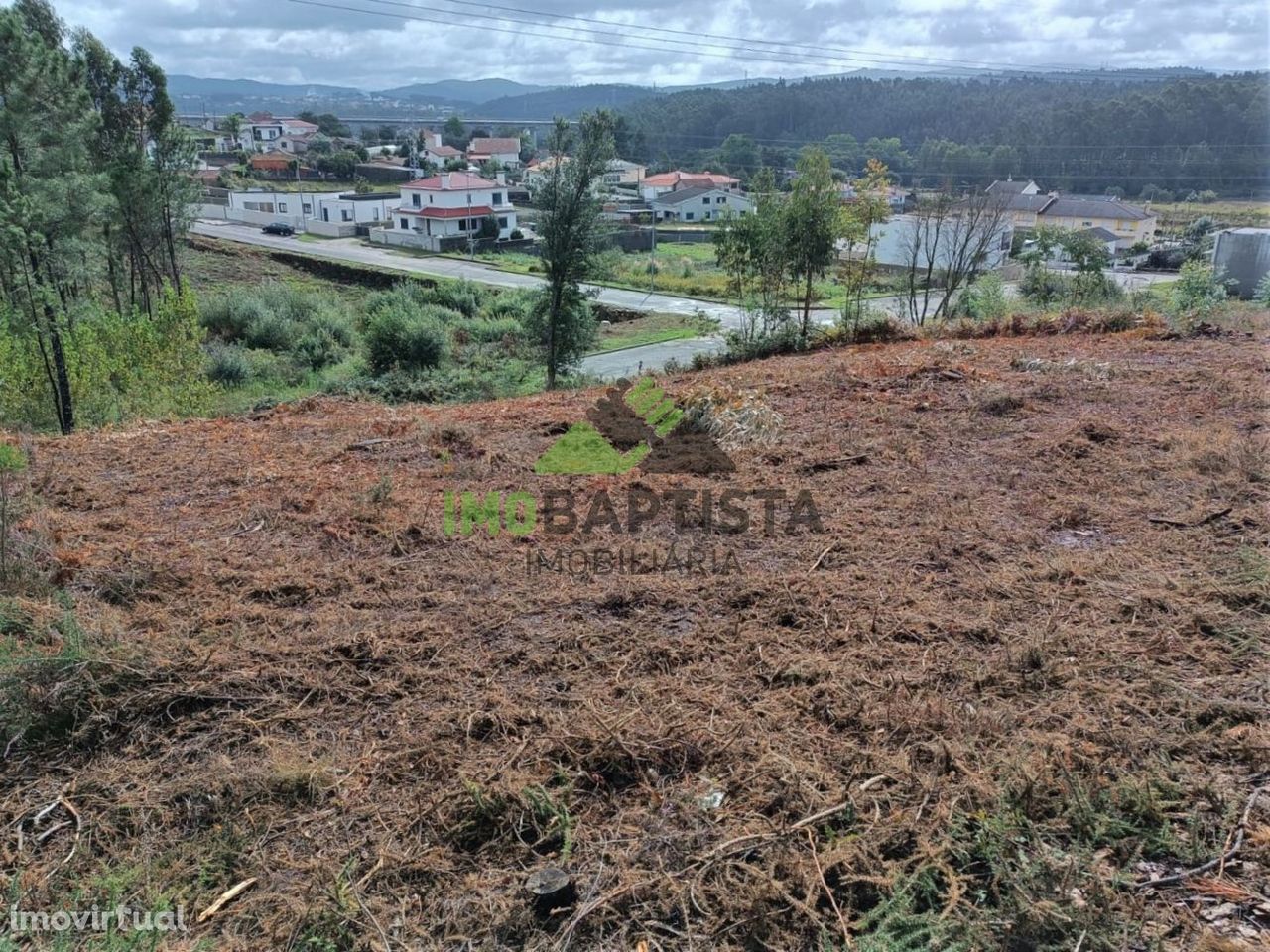 Terreno p/construção em urbanização em Gião (740 m2)