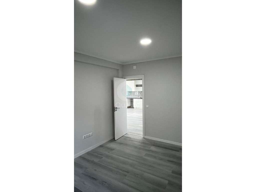 T2 Remodelado | São Sebastião - Setúbal-30