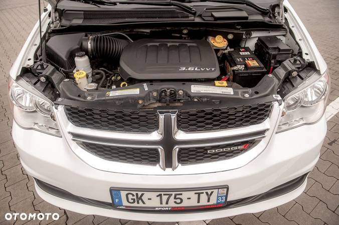 Dodge Grand Caravan 3.6 Express - 33