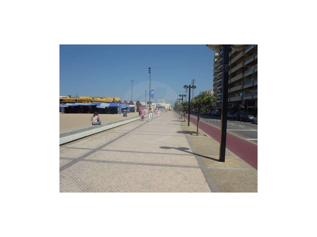 Vivenda T5 em Localização Excelente em Póvoa de Varzim - Grande imagem: 4/14