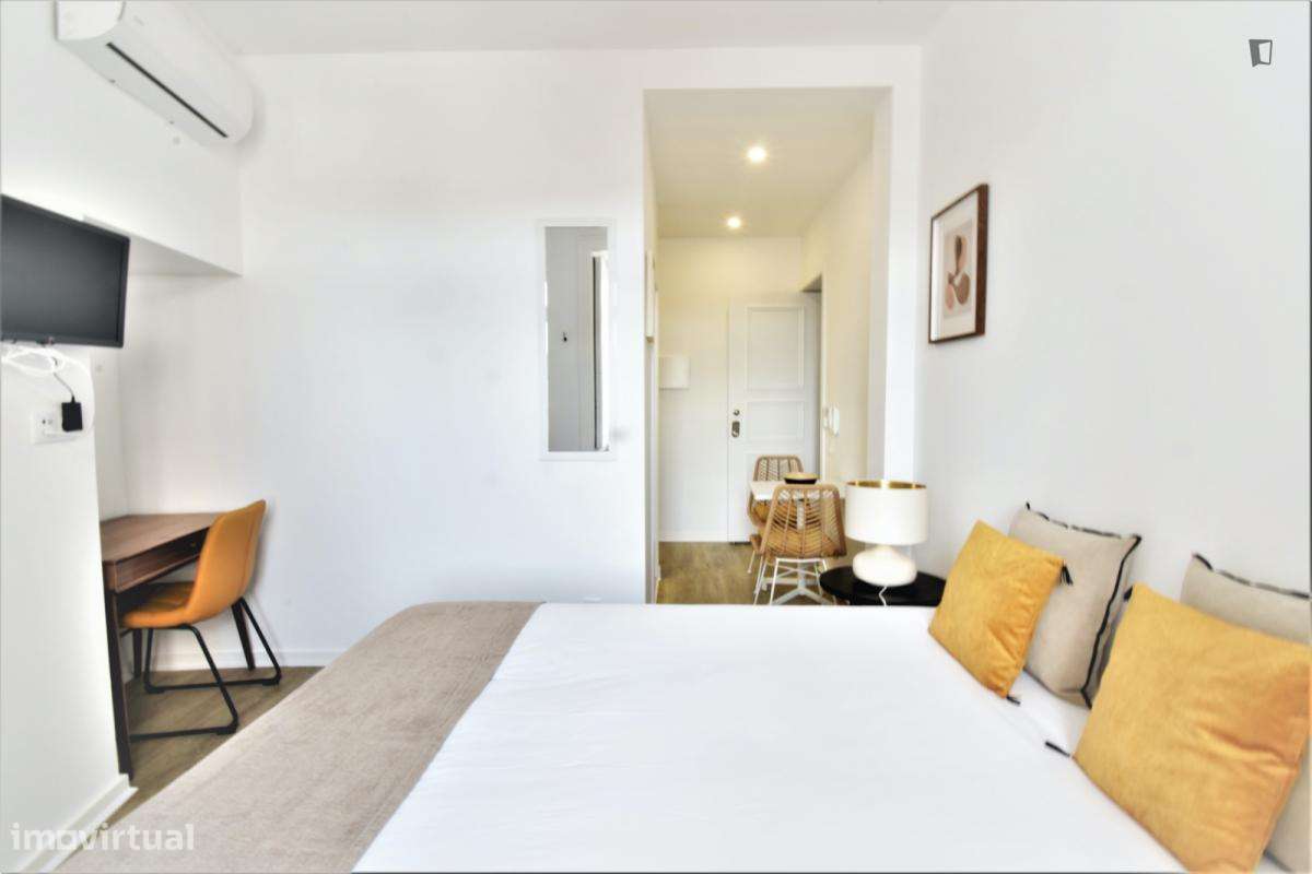 Estúdio - localizado em Baixa Coimbra - Grande imagem: 2/5