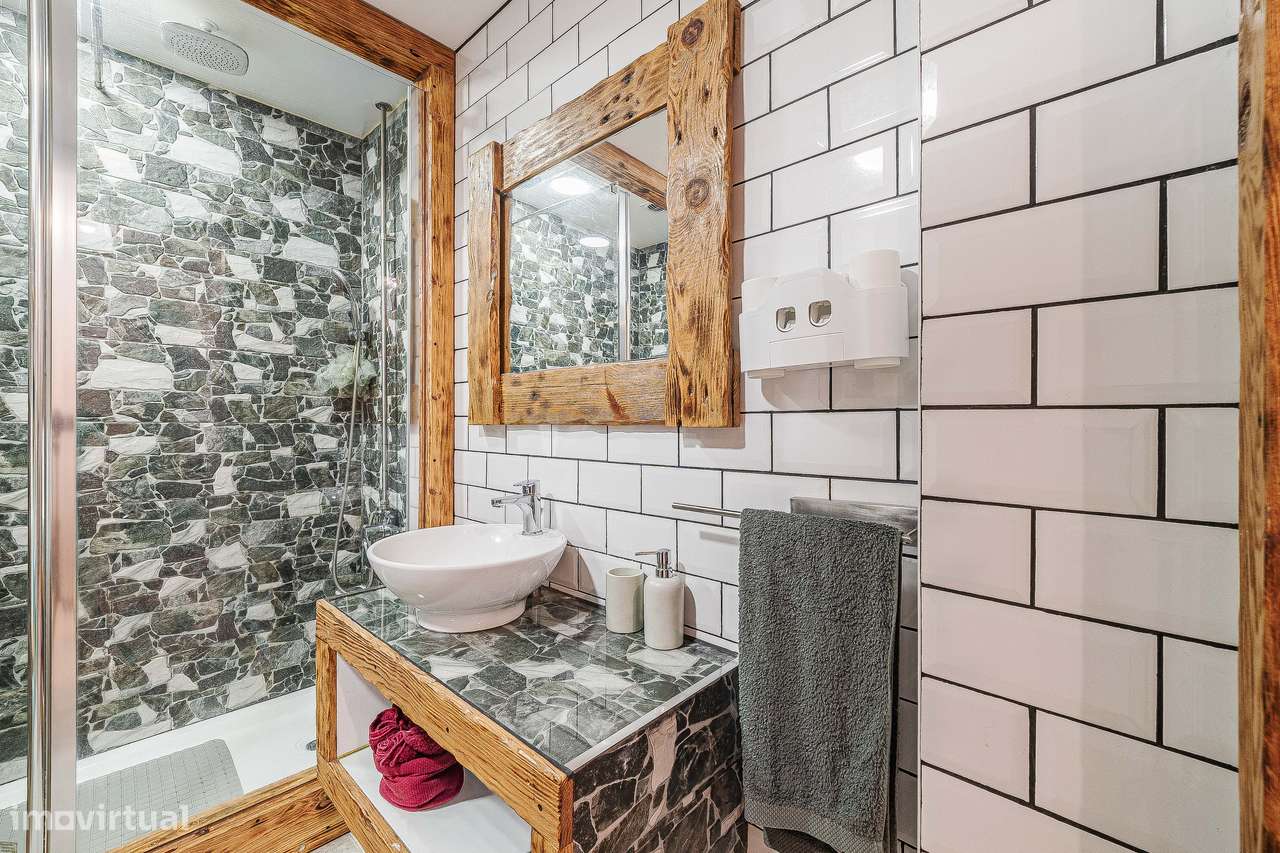 Apartamento T2 Remodelado | Tapada das Mercês-26