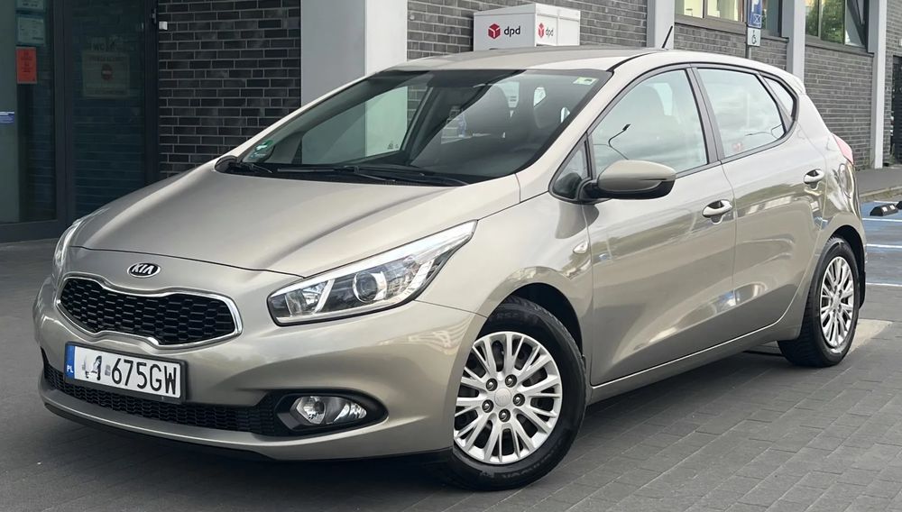 Kia Ceed II (2012-) 1.6 CRDi L 2013