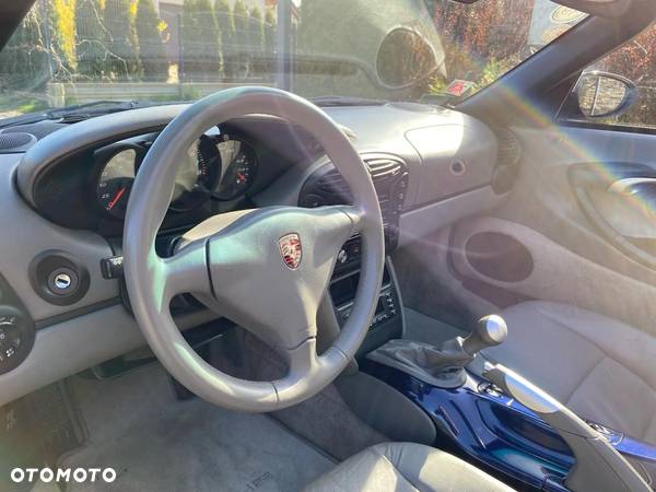 Porsche Boxster 2.7 - 9