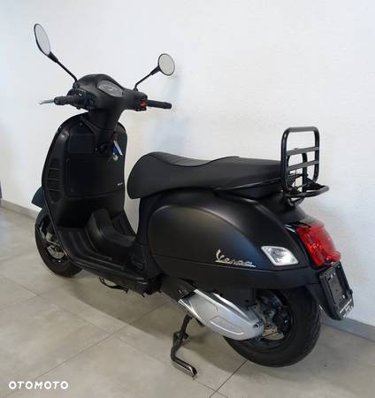 Vespa GTS - 7