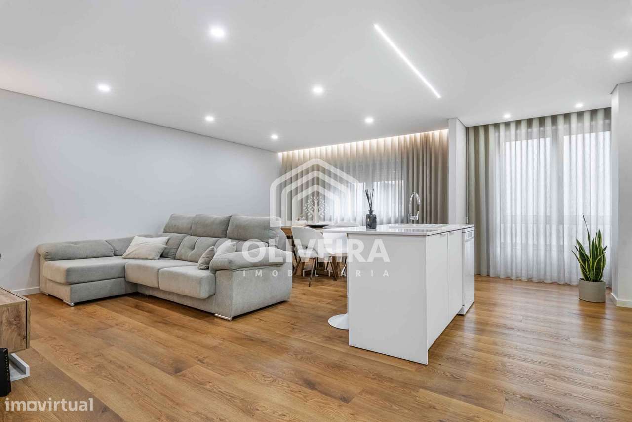 Apartamento T3 renovado em Braga-5