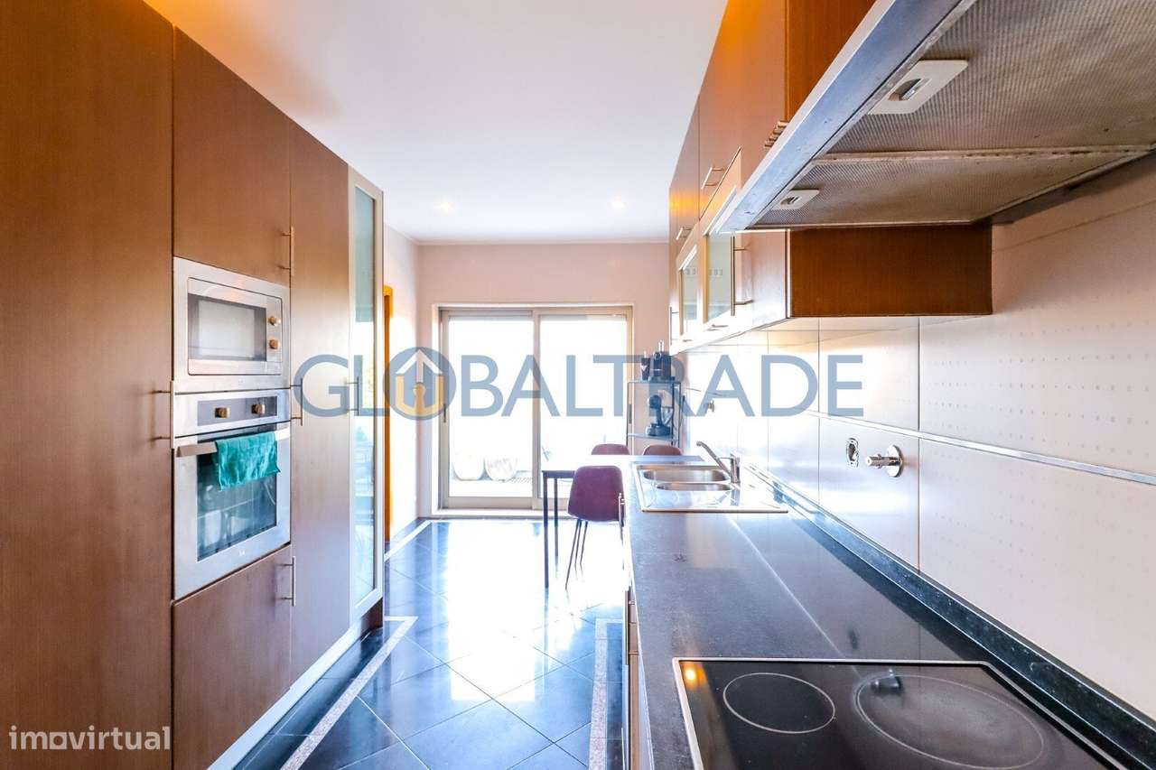 Moradia T3 com Terraço em Valbom-33