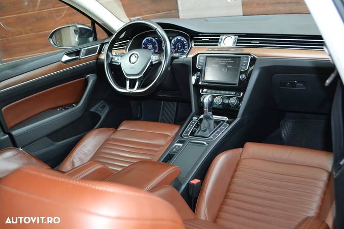 Volkswagen Passat Variant 2.0 biTDI 4Mot DSG Highline - 2