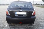 Kia Rio - 17