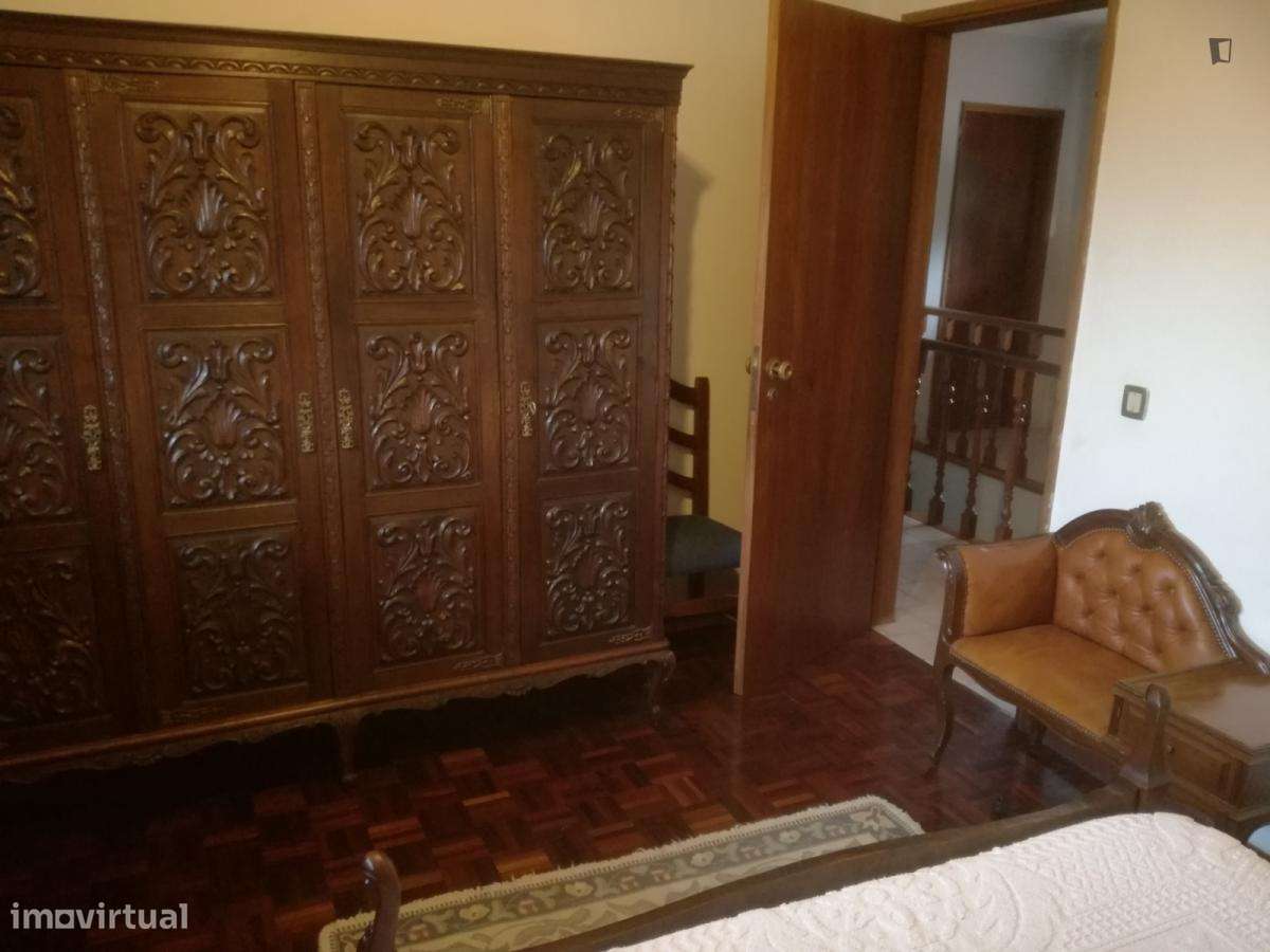 Quarto - localizado em São Martinho de Bispo Coimbra - Grande imagem: 3/10