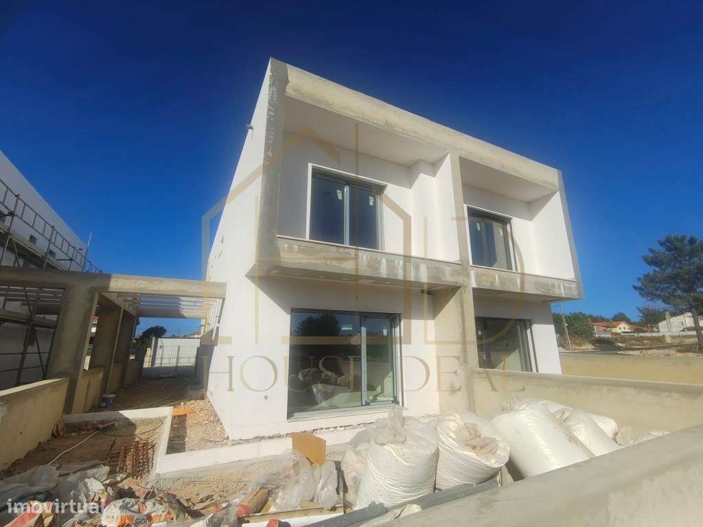 Moradia T3 com Pérgola. Pinhal do General. Fernão Ferro - Grande imagem: 5/11