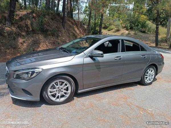 Mercedes-Benz CLA 180 - 4