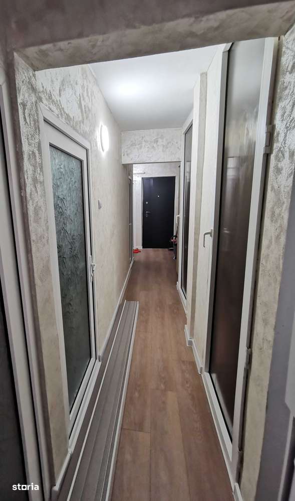 De Vanzare Apartament cu 3 camere zona Calarasi 4-10