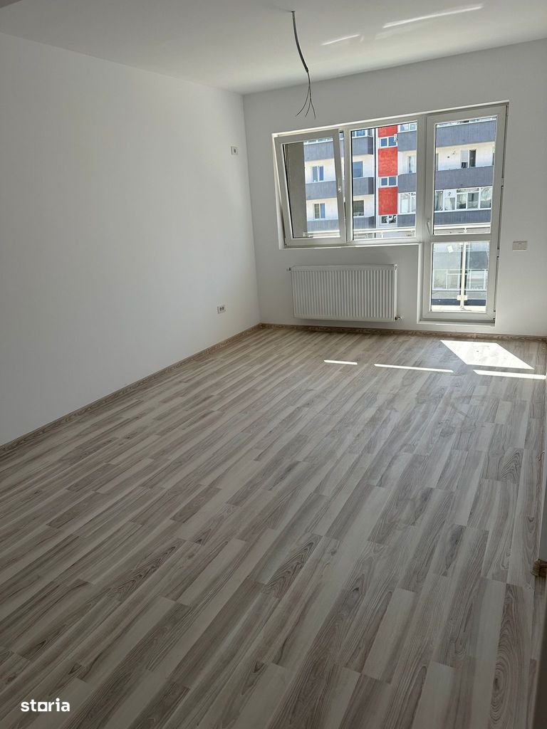 Apartament 3 camere metrou Aparatorii Patriei