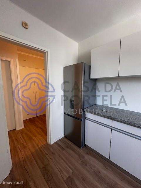 Apartamento T3 com elevador e garagem no Foco - Grande imagem: 5/23