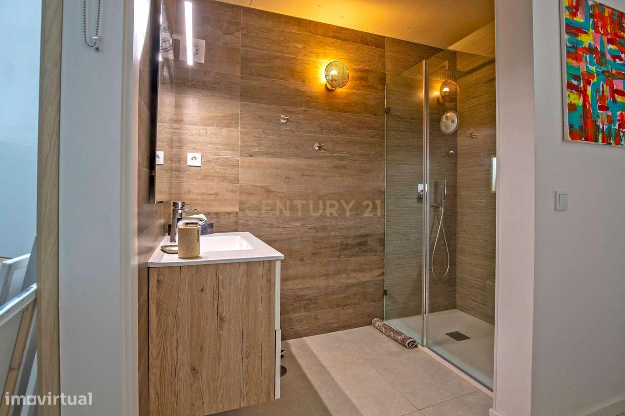 Moradia Contemporânea T3 com Terraço no Coração do Bairro do Troino –-17