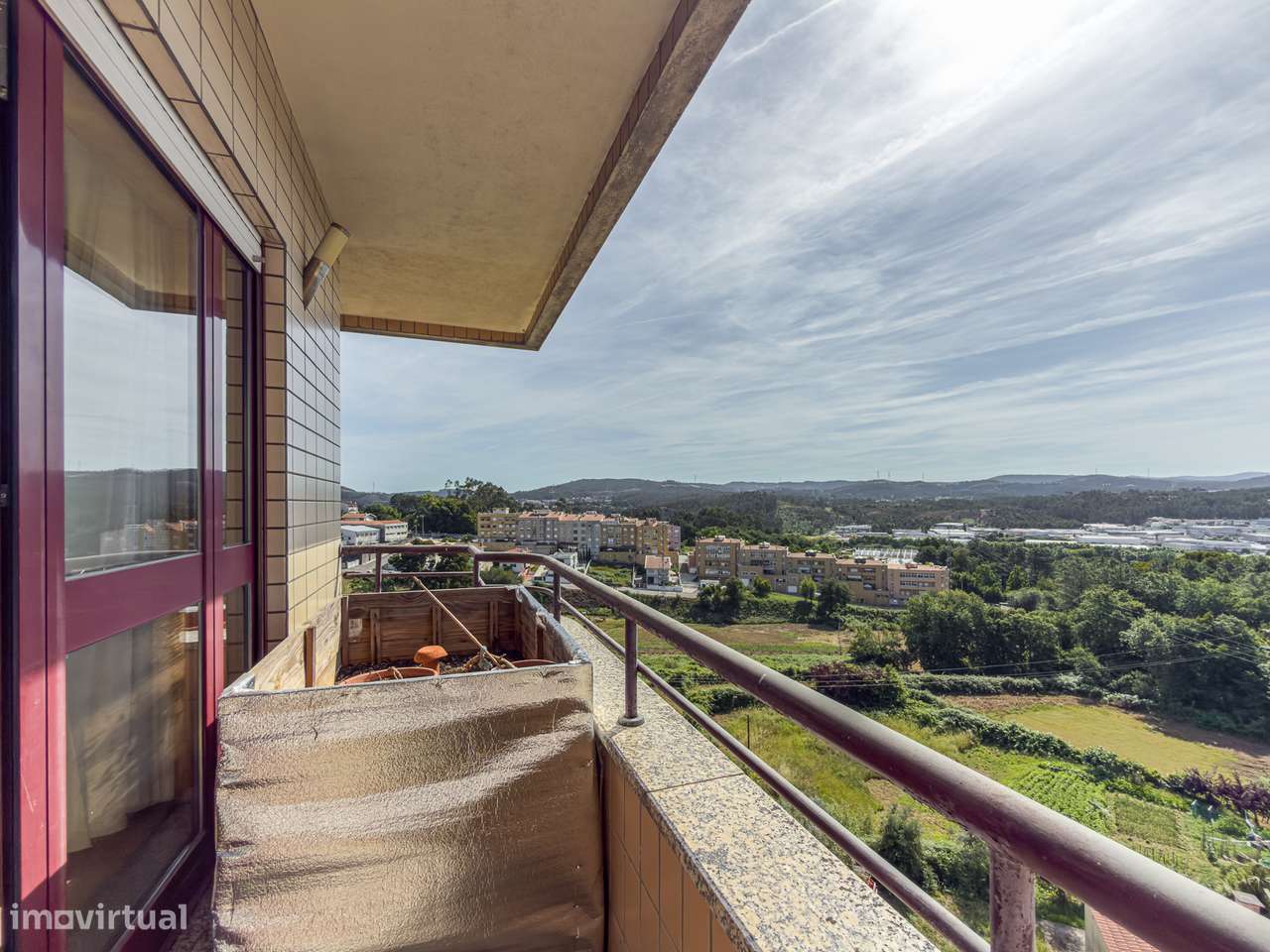 289.800€  - T4 com garagem – São João da Madeira-18
