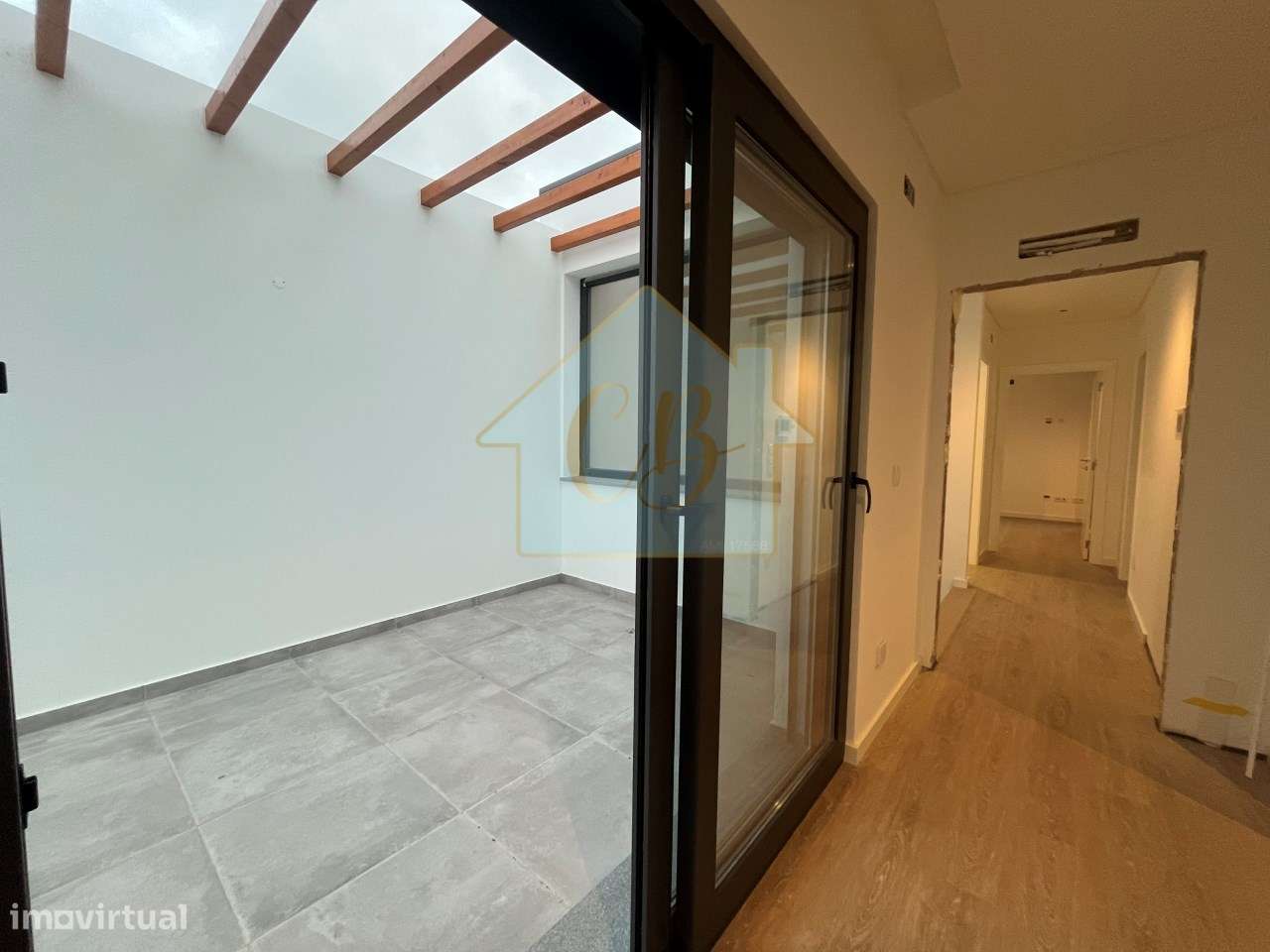 Moradia T4 Exclusiva em Santa Cruz – Faça do Mar o seu Vizinho-29