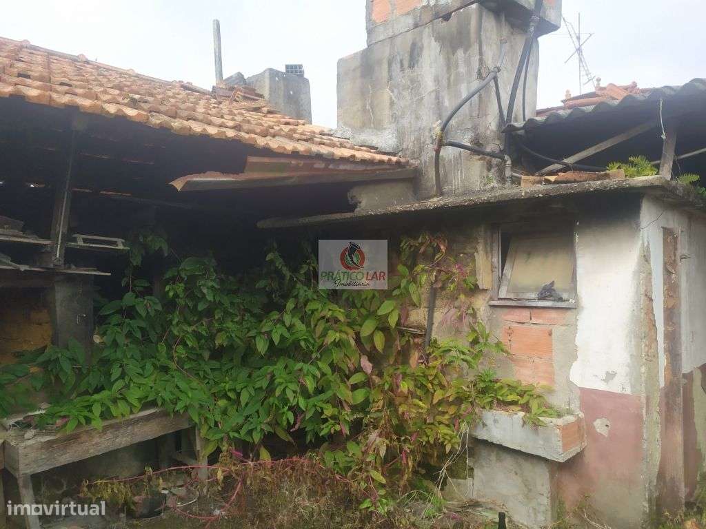 Moradia  para Recuperar no Troviscal-31