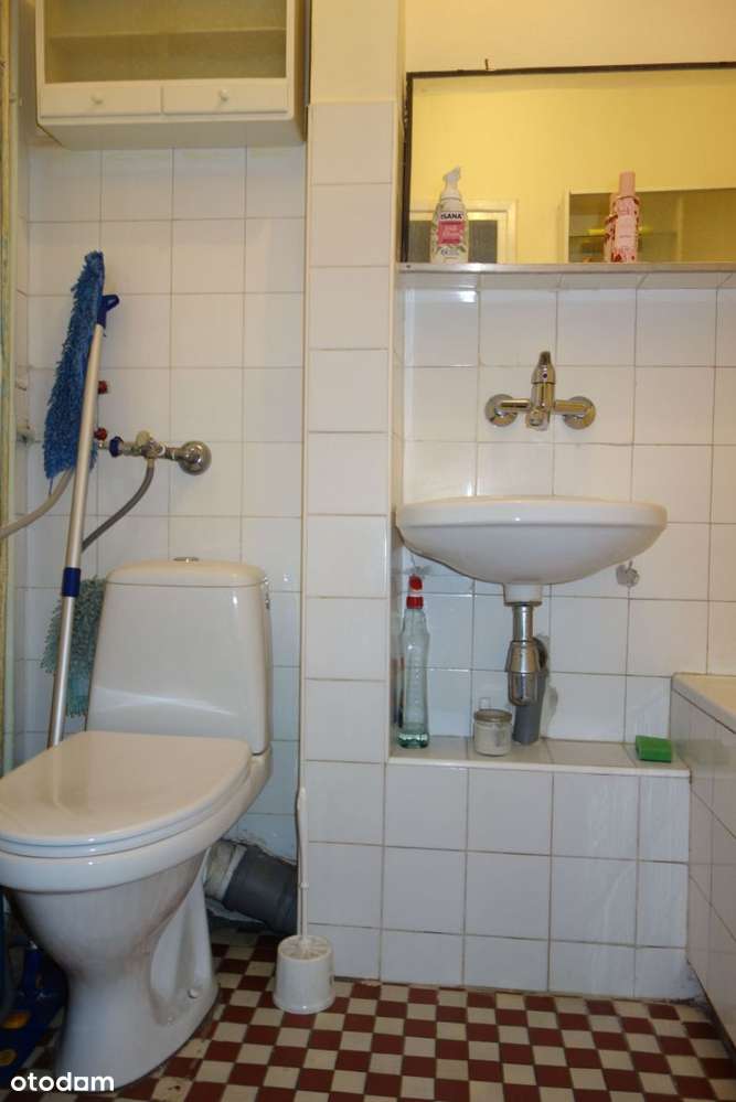 Trzy Pokoje w Niskim Bloku z Cegły-17