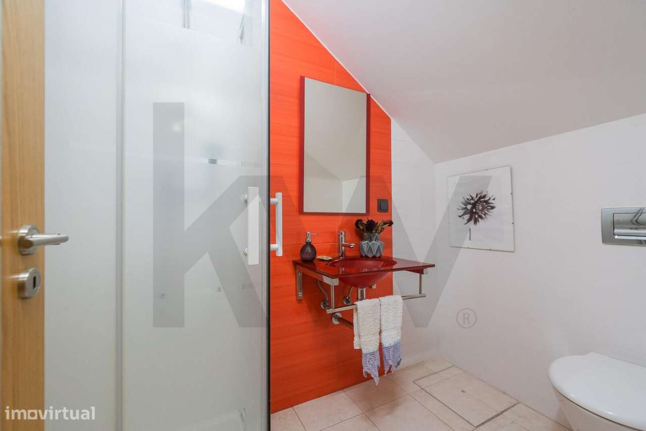 Moradia T4+1 em Agualva-Cacém – Conforto, Qualidade e Vista Desafogada-25