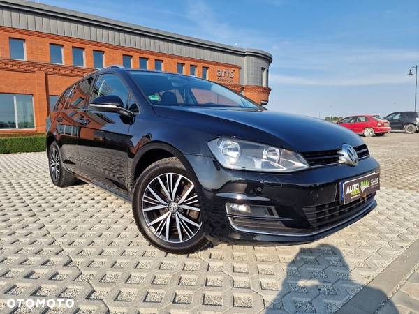 Volkswagen Golf - 2