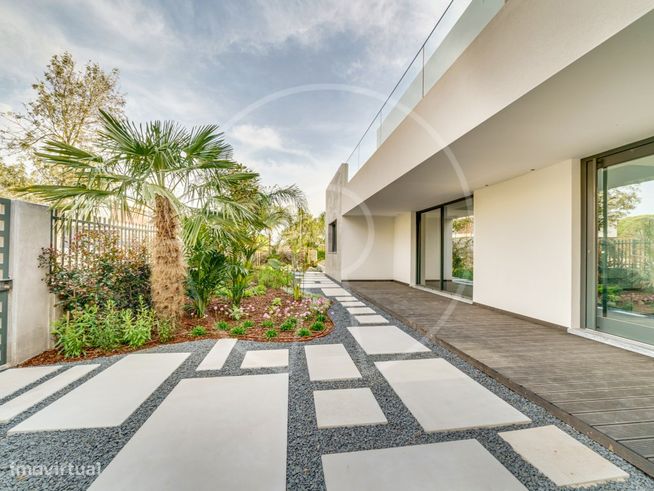 Moradia T5 com piscina em Cascais-53