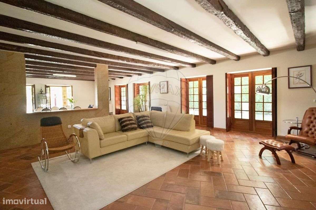 Moradia T8 para venda - Grande imagem: 3/45