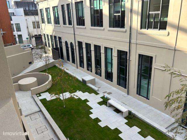 Apartamento T1 com lugar de garagem – Edificio Pharmacia – Cedofeita-11