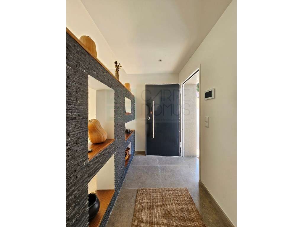 Moradia nova T4, com piscina, em Alverca, Vila Franca de Xira, Lisboa-12