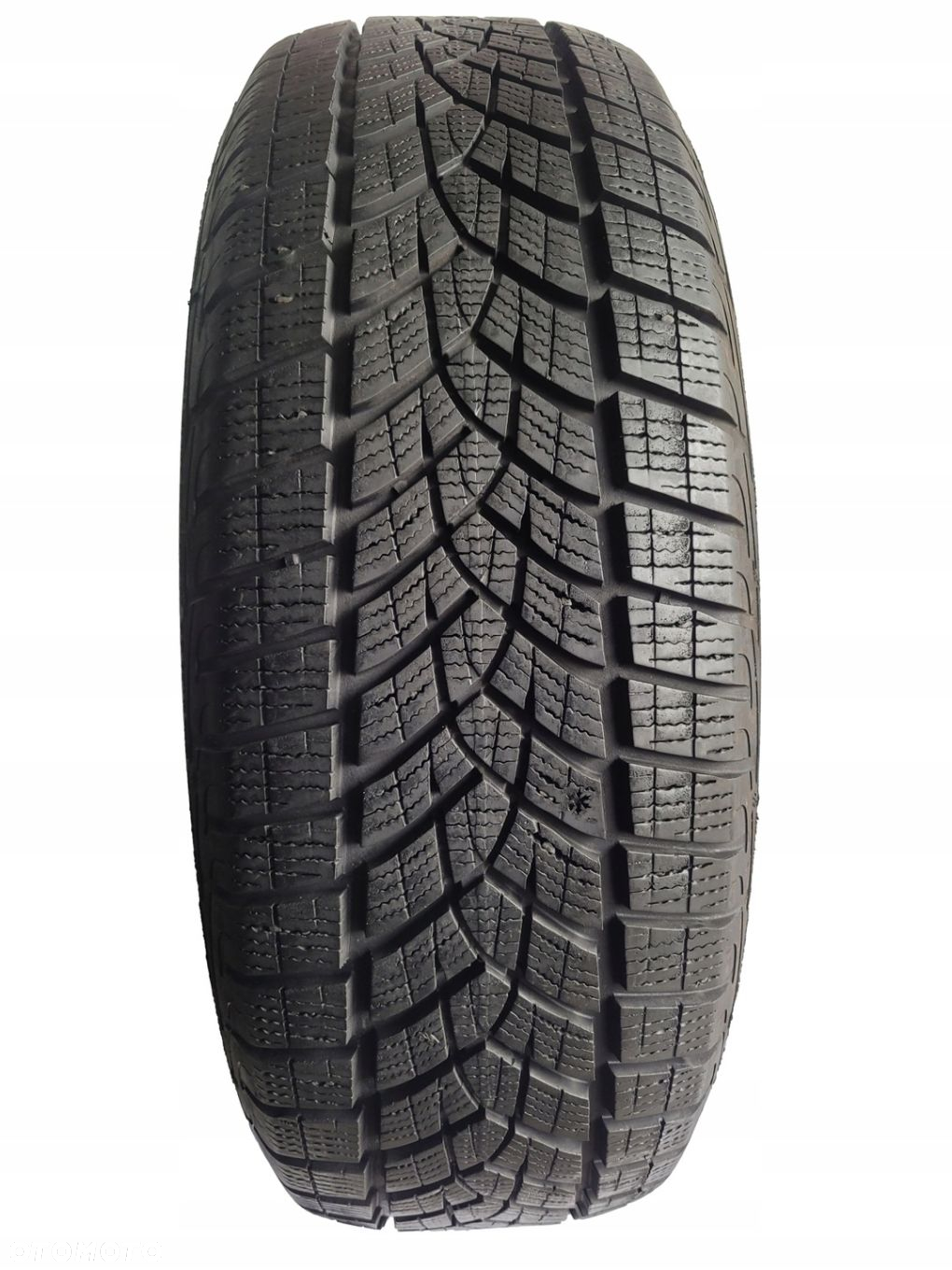 Goodyear Ultra Grip Performance G1 215/65 R17 99V 8mm 2020 - 2