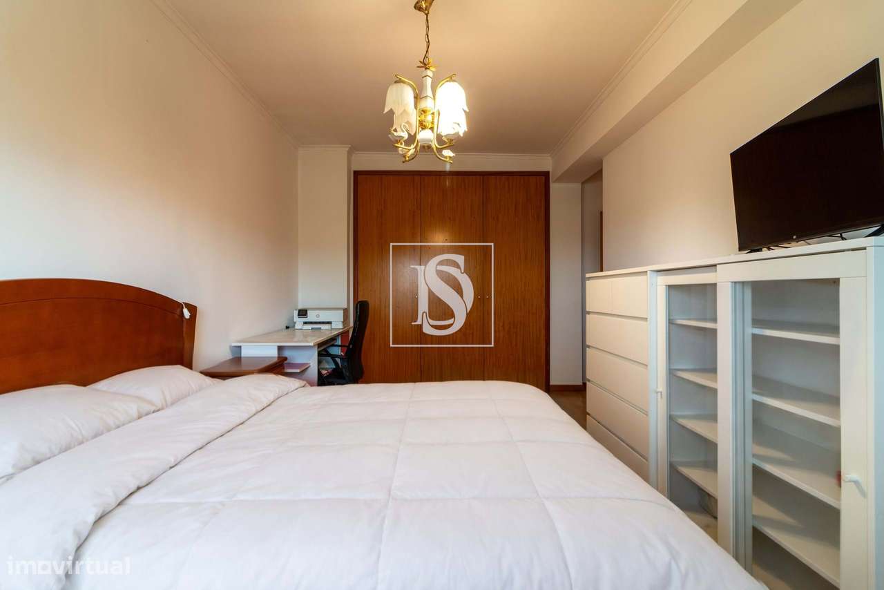 Apartamento T3 em Lamaçães – Braga | Prédio com Obras Estruturais Já A-20