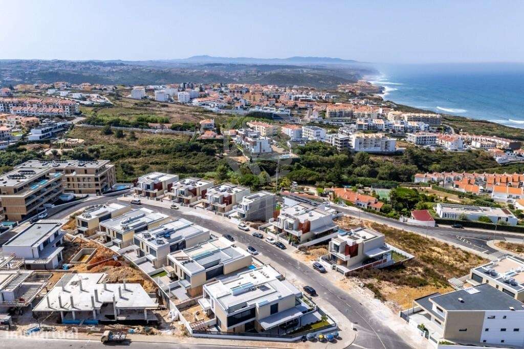 Moradia T4 de Luxo com Vista Mar: O Seu Refúgio Na Ericeira!-9