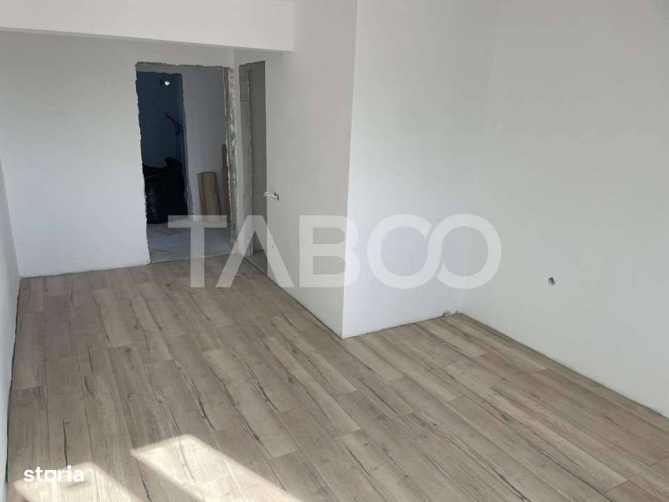 Apartament spatios de vanzare cu 2 camere balcon - Imagine principală: 2/7