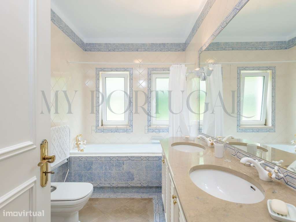 Sofisticação e Tranquilidade: Apartamento T2 no Condomínio Rei Carol-16