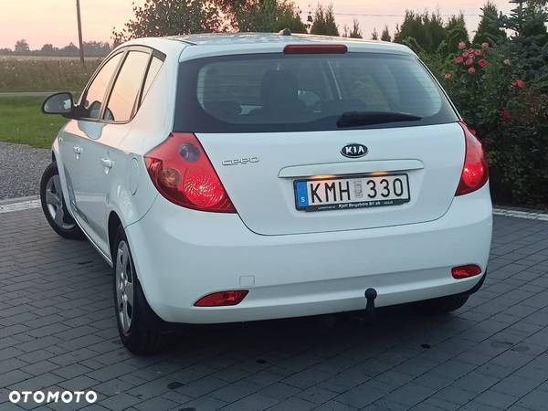 Kia Ceed Cee'd 1.4 L - 20