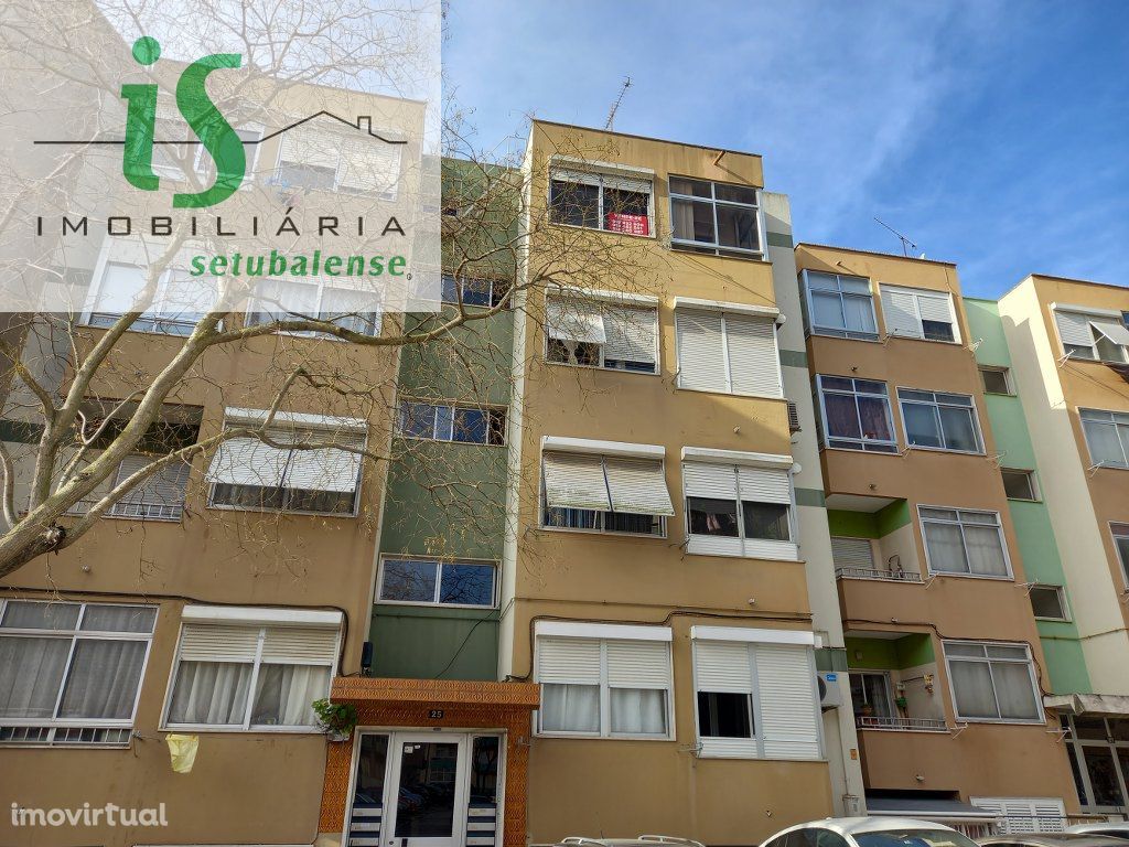 APARTAMENTO T2 EM VILA FRANCA DE XIRA (FORTE DA CASA) 3º ANDAR SEM EL