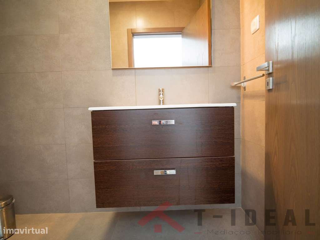 Moradia T4 com Vista de Mar-30