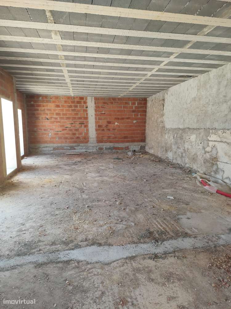 Moradia T3 para construção em Garruchas, Reguengo do Fetal, Batalha - Grande imagem: 5/12