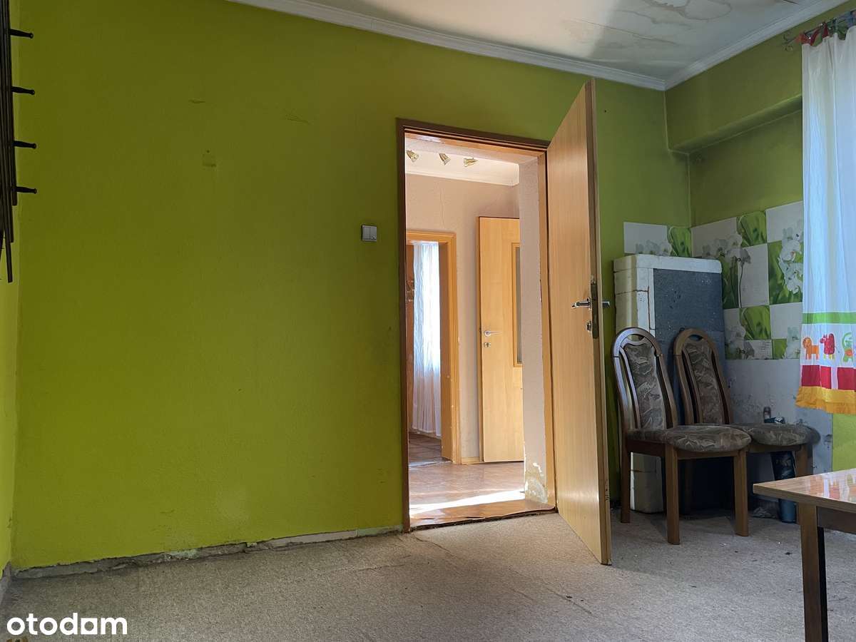 dom do remontu  z ładna południową działką-6