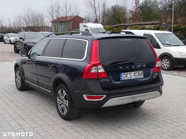 Volvo XC 70 - 10